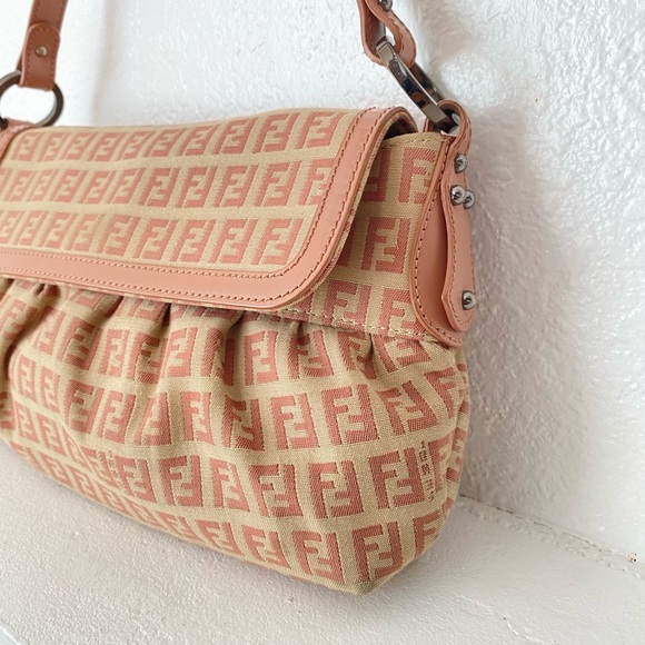 Vintage FENDI dusty pink monogram canvas Y2K 90s shoulder bag - Picture 2 of 11